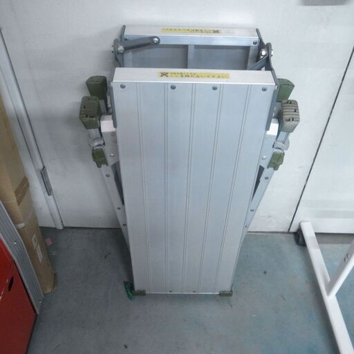 ハセガワ足場台　ダイバライト　DOF₋150【モノ市場半田店】163