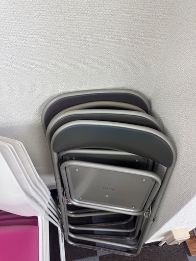 パイプ椅子　備品