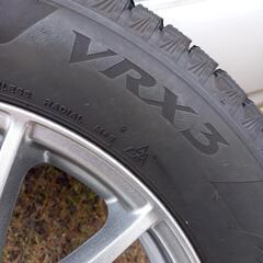 VRX3　225/55R17　スタッドレスタイヤの画像