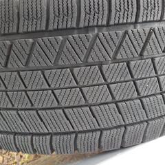 VRX3　225/55R17　スタッドレスタイヤの画像
