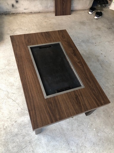 鉄板付きテーブル