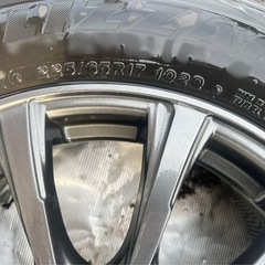 BLIZZAK225/65R17 2019年4本組冬タイヤの画像