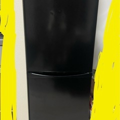 【受け渡し決定】冷蔵庫(142L)とローテーブルのセットの画像