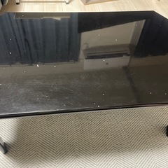 【受け渡し決定】冷蔵庫(142L)とローテーブルのセットの画像