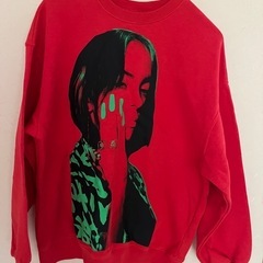 H&M赤トレーナー　美品　ほぼ未使用