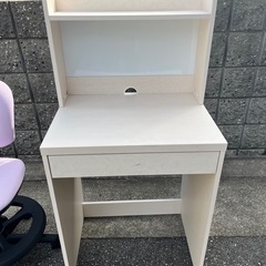 子供勉強机 キャスター付き椅子の画像