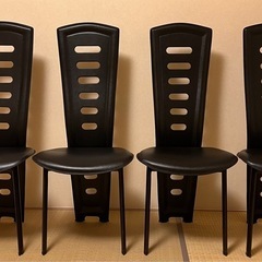 大塚家具ダイニングテーブルと椅子4脚の画像