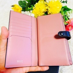 本革●BALLY●バリー●二つ折り財布●レディース●ブラック●レザー●BLACKPINK●ホック●長財布●PENNY LAMBERの画像