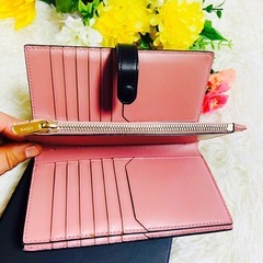 本革●BALLY●バリー●二つ折り財布●レディース●ブラック●レザー●BLACKPINK●ホック●長財布●PENNY LAMBERの画像