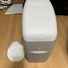 オムツ入れ
の画像