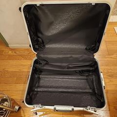 スーツケース①の画像