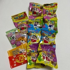 クレヨンしんちゃんポップコーン　ラムネ　クッキー　セット