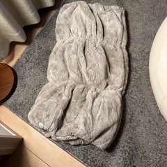 ニトリ　履くクッションの画像