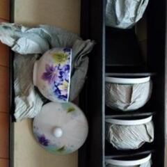 茶器　湯呑み　５客　蓋付き　木箱入り　新品未使用の画像