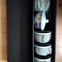 茶器　湯呑み　５客　蓋付き　木箱入り　新品未使用