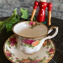 【譲渡先決定】ROYAL ALBERT old country rose 1セットの画像