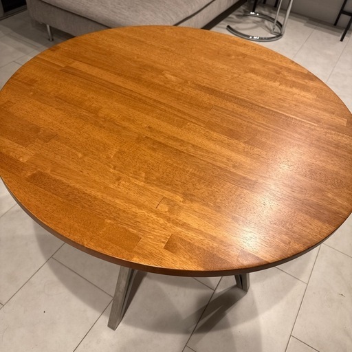 【カナデモノ / KANADEMONO】ラウンドテーブル