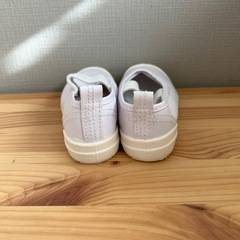 バレーシューズ　14cmの画像