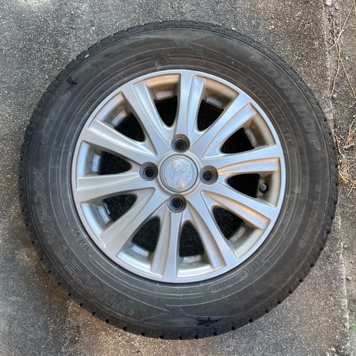 スタッドレスタイヤアルミホイール付き(美品)