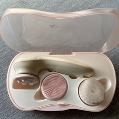 フェイシャルマッサージ器