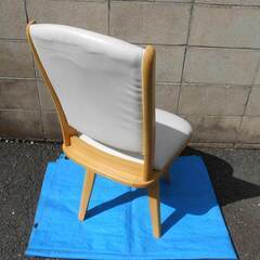 【配送出来ます】楽々 座面が回る椅子 ダイニングチェア 革張り（近くなら配送も可能です。宅配もお問合せ下さい）の画像