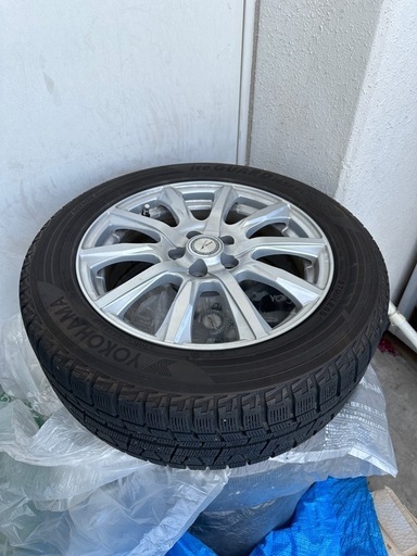 プリウス50  スタッドレスタイヤ 205/55R16 91Q 4本