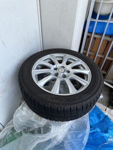 プリウス50  スタッドレスタイヤ 205/55R16 91Q 4本
