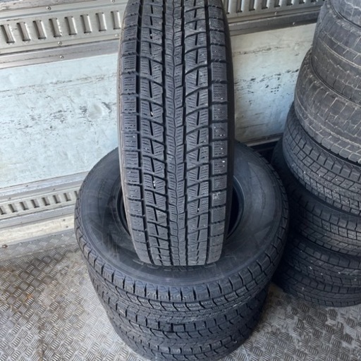 バリ山　DUNLOP ダンロップ　SJ8 265/70R17 スタッドレス　タイヤ　2018年製　17インチ　引き取り大歓迎　札幌