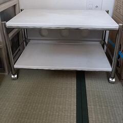 交渉中テレビラック