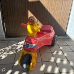 幼児乗り物、アンパンマン、三輪車、ビジーカー