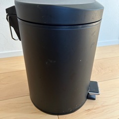 (決まりました)ゴミ箱①
