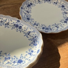 ナルミ 磁器 お皿 青い花柄