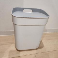 【受け渡し決定しました】蓋付きゴミ箱