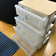 お話し中です。アイリスオーヤマ　ウッドトップチェストの画像