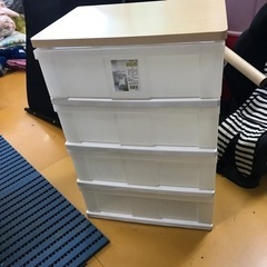 お話し中です。アイリスオーヤマ　ウッドトップチェスト