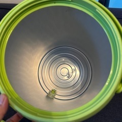 ウォータージャグ　9.5L　水筒　保冷保温　冷水お湯 ウォータータンク 白と緑の画像