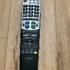 シャープ AQUOS 32型の画像