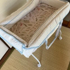 (お取引中)新生児ベッド(使用感あり)