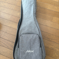 【ほぼ未使用】AKLOT ウクレレベース  ソフトケース&ストラップ付き　半値の画像