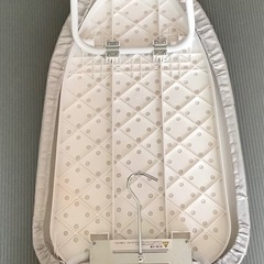 アイロン台　フック付き
の画像