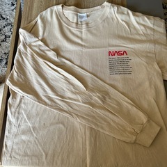 長袖　Tシャツ