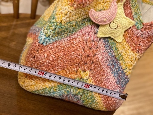 ハンドメイド　手作り優しい色❤️カラフルなグラニーバッグ薄色　大容量　激レア可愛い