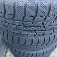 スタットレスタイヤ　3年使用　195/65R 15 91Q　タイヤのみ