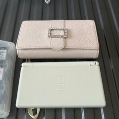 Nintendo  DS liteとソフトのセット
 