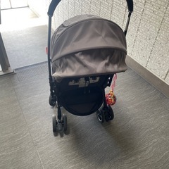 Apricaベビーカーの画像