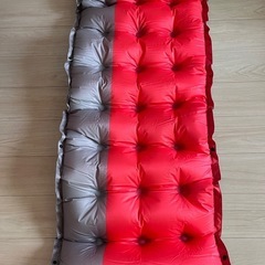 キャンプ用品　インフレーターマット5㎝