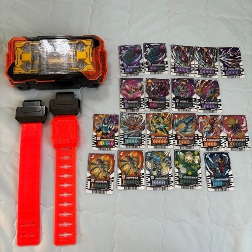 【交渉中】仮面ライダー ベルト ガッチャード カード付き