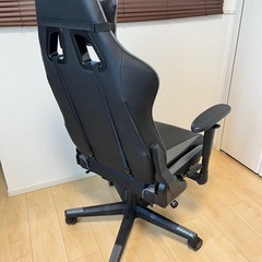 【超美品】ゲーミングチェアの画像