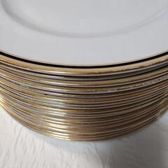 ウェッジウッドの27㎝プレート　10枚の画像