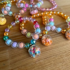 【決まりました】女の子キラキラブレスレット7個セットの画像